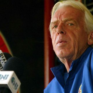 Beenhakker desconoce futbol mexicano
