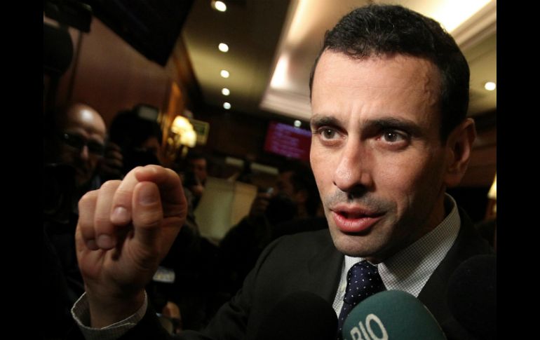 ''Tengo la responsabilidad de pedirle a cada presidente que los compromisos hay que honrarlos'', dijo el opositor venezolano. EFE /