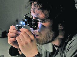 Ilusiones. La puesta en escena narra la historia de un migrante en Nueva York que sueña con ser comediante. ESPECIAL /