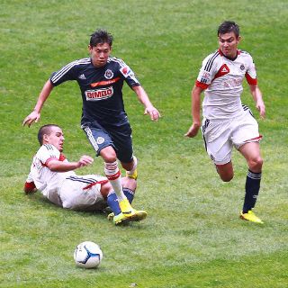 Chivas pierde lo invicto con su ''hermanito''