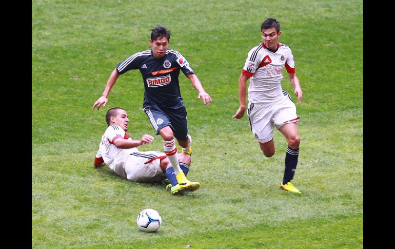 Ante la suspensión de su partido de la fecha 1 contra Santos, el cuerpo técnico de Chivas determinó jugar contra su equipo Sub 20.  /