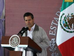 Peña Nieto externó que México se enfrenta a un nuevo reto en materia de salud. SUN /