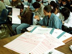 También se harán públicos los listados de los concursantes en orden de prelación por entidad federativa, sistema y modalidad educativa. ARCHIVO /