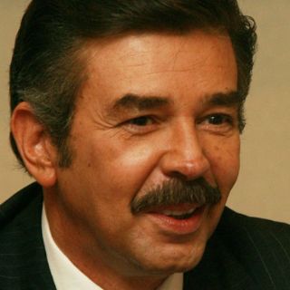 Jorge Ortiz de Pinedo obtiene éxito sin emular a nadie