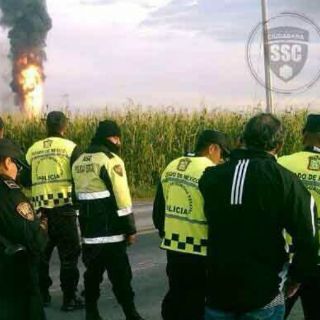 Extinguen fuego en ducto de Edomex