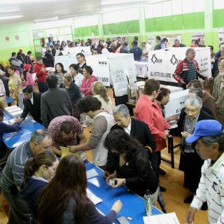 Capitalinos podrían votar desde sus hogares