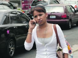 La adopción de teléfonos inteligentes en México no va a la par de la suscripción en planes de datos de banda ancha. ESPECIAL /