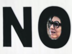 Jubilados y miembros en activo reprueban las medidas de austeridad que afectan al personal de salud. AP /