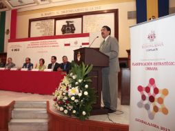 El presidente municipal participa en el acto inaugural del seminario ''Especialización en Planeación Estratégica Urbana''.  /