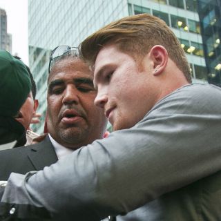 De la Hoya aconseja a 'Canelo'