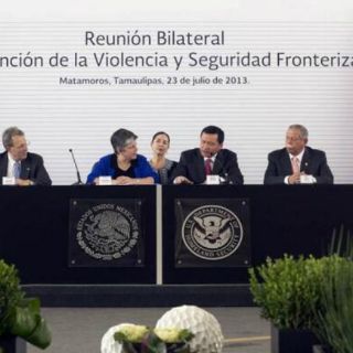 Osorio Chong se reúne con Napolitano en frontera con EU