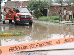 Protección Civil señala que la causa de los daños fue la concentración de lluvias y el desbordamiento del canal.  /