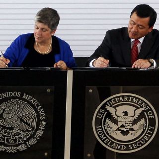 Osorio y Napolitano se reúnen con gabinete de seguridad