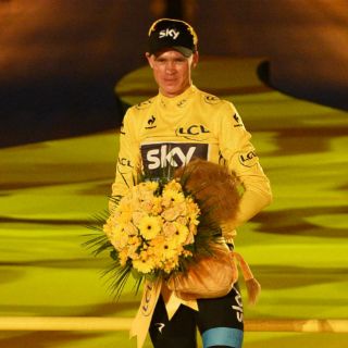 Senador francés duda de Chris Froome