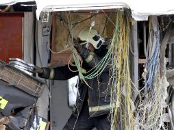 Hasta ahora, el saldo es 78 muertos en el accidente de tren ocurrido anoche en las cercanías de Santiago de Compostela. EFE /