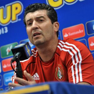 Néstor Vidrio pide continuidad en el Tri