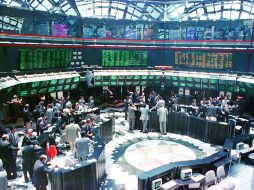 El mercado accionario mexicano finaliza con retroceso de 86.95 unidades. ARCHIVO /