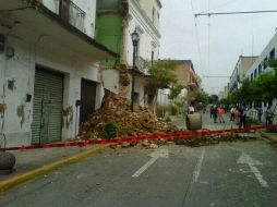 La finca dañada está ubicada en la esquina de la calle Independencia y Baeza Alzaga, en el Centro Histórico.  /