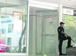 Los actuales gobiernos municipales niegan que puedan dar seguridad a los bancos y reclaman que los empresarios se hagan responsables. EL INFORMADOR /