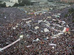 Vista aérea de una manifestación a favor de las fuerzas armadas en la plaza Tahrir. EFE /