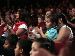 El recinto lució lleno total y los músicos fueron aplaudidos después de cada interpretación. ARCHIVO /