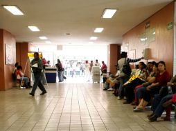 Los ingresos en el Seguro Social son insuficientes en comparación a los egresos. ARCHIVO /