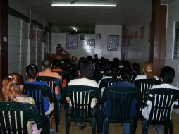 Terapia grupal. A partir de agosto, funcionarios de Salud visitarán todos los centros del Estado para evaluar sus condiciones.  /