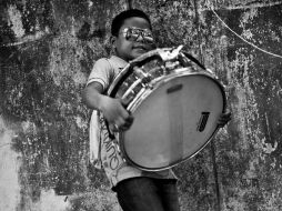 En las fotografías se ven a niños procedentes de las capas sociales más desfavorecidas. EFE /