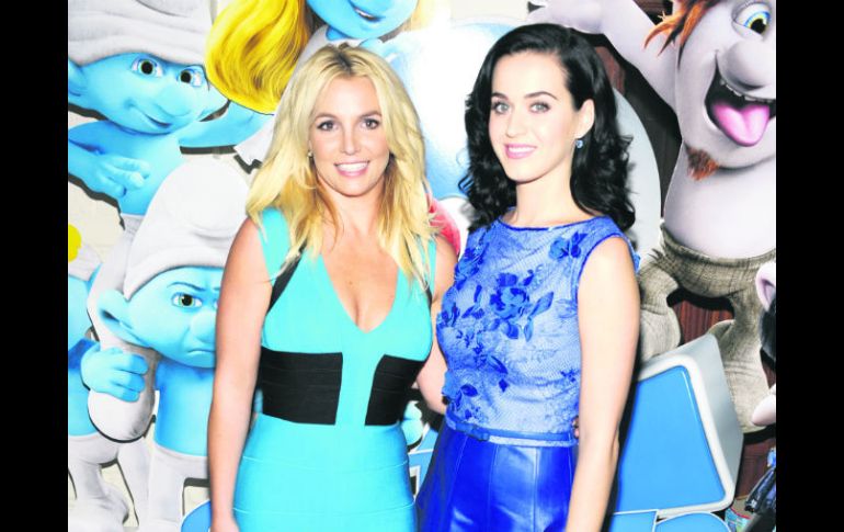 De fantasía. Britney y Katy fueron las grandes atracciones, y ambas se llevaron las miradas con vestidos en color azul. AP /