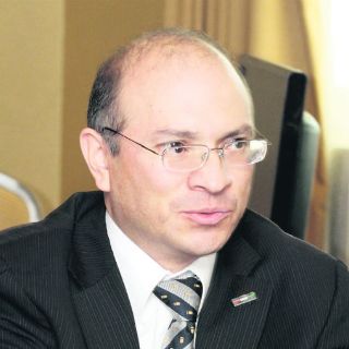 Madero intervendrá en crisis partidista en el Senado