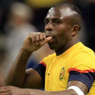 Reportan muerte de 'Chucho' Benítez