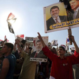 Partidarios de Morsi convocan marcha contra golpe militar