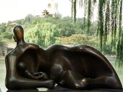 Moore inició, basándose en el Chac Mool, una serie de figuras femeninas reclinadas; tema desarrollado por los toltecas y mayas. ARCHIVO /