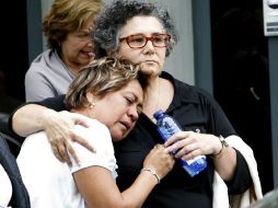 Familiares de la joven estudiante mexicana de Derecho de 22 años de edad, Yolanda Delfín Ortega, tras enterarse de su muerte. EFE /