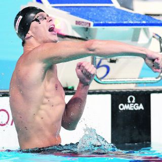 César Cielo muestra su mejor versión