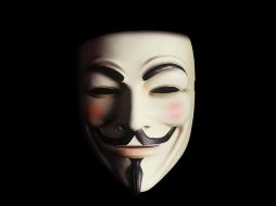 Anonymous advirtió de que mantendrá secuestrados esos sitios mientras el Gobierno no retire su proyecto. ESPECIAL /
