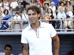 Rafael Nadal busca salir de las lesiones en la parte final del 2013. EFE /