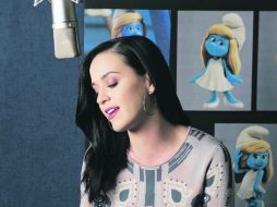 Lo que más le gusta de Pitufina a Katy Perry es que ''es la única mujer de la aldea. Entonces, recibe un extra de atención''. ESPECIAL /