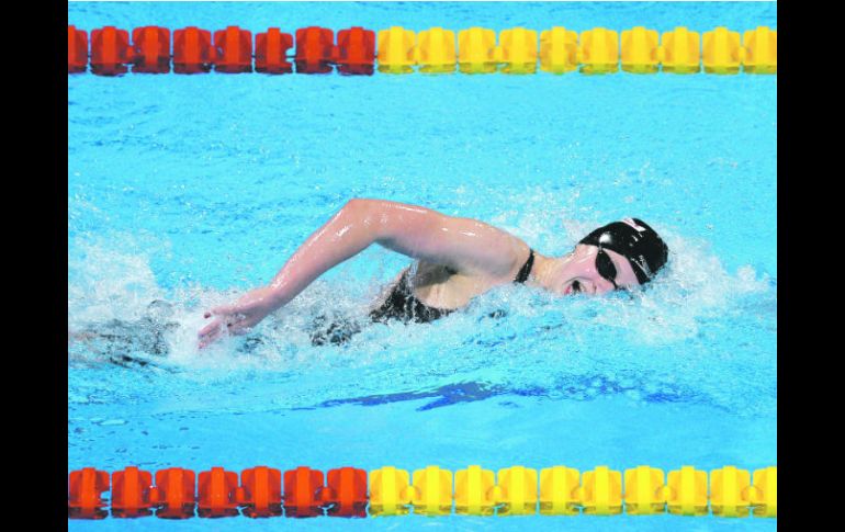 Estrella juvenil. Katie Ledecky superó por 6.1 segundos la anterior marca, que estaba vigente desde 2007. AFP /