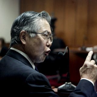 Fujimori reclama ''paternidad'' de la Constitución de 1993