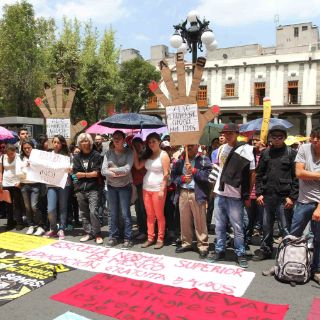 La SEP acepta diálogo con jóvenes ''rechazados''