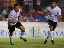 El público señala a omar Bravo (izq) como uno de los mejores ante los Potros. MEXSPORT /