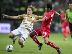 Martín Romagnoli (izq) será una fuerte baja del equipo de Pumas. MEXSPORT /