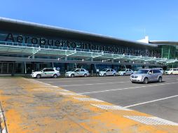 El directos de Relaciones Públicas del GAP, Miguel Aliaga, señala que los vuelos retrasados suelen ser pocos. ARCHIVO /