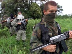 Las tropas oficiales decomisaron además en la zona armas de largo y corto alcance, así como munición y proveedores. ARCHIVO /