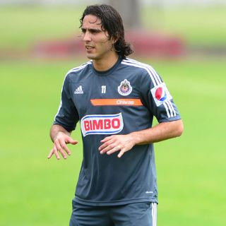 Aldo de Nigris, urgido por entrenar al parejo