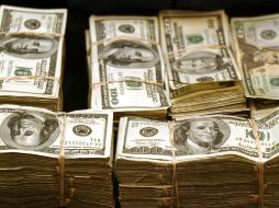 El dólar se vende 15 centavos menos respecto a su nivel previo. ARCHIVO /