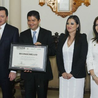 Piden alcaldes del país redistribución de recursos