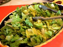 Un brote de coclosporosis se da en 16 estados de Estados Unidos, y han determinado que el virus proviene de una ensalada. ARCHIVO /