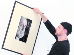 A principios de 2013, el fotógrafo perdió 27 años de trabajo, las diapositivas fueron tiradas a la basura, literalmente. ESPECIAL /